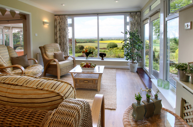 White Lodge, Monkhall Holiday Cottages, Herefordshire White Lodge